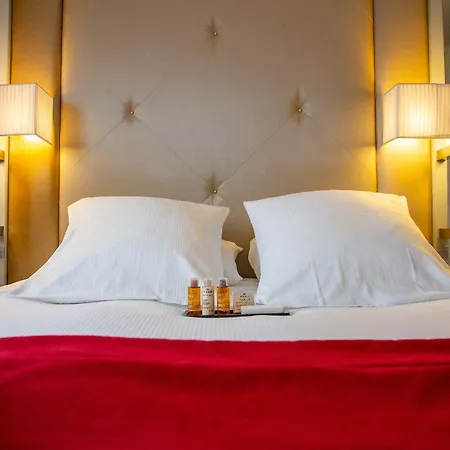 Hotel Mermoz 4*